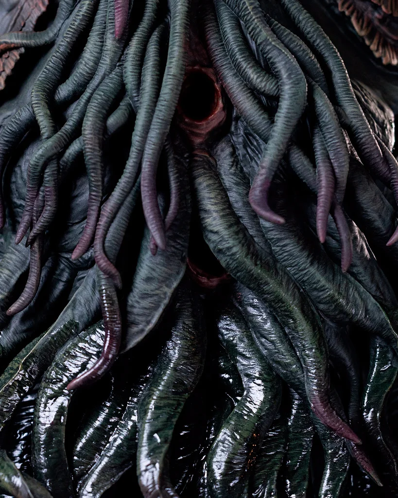 Rise of Cthulhu statue - tentacle detail