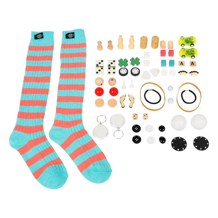 0002 GBGTSG0101FR THE SOCK GAME FR COMPONENTS 1