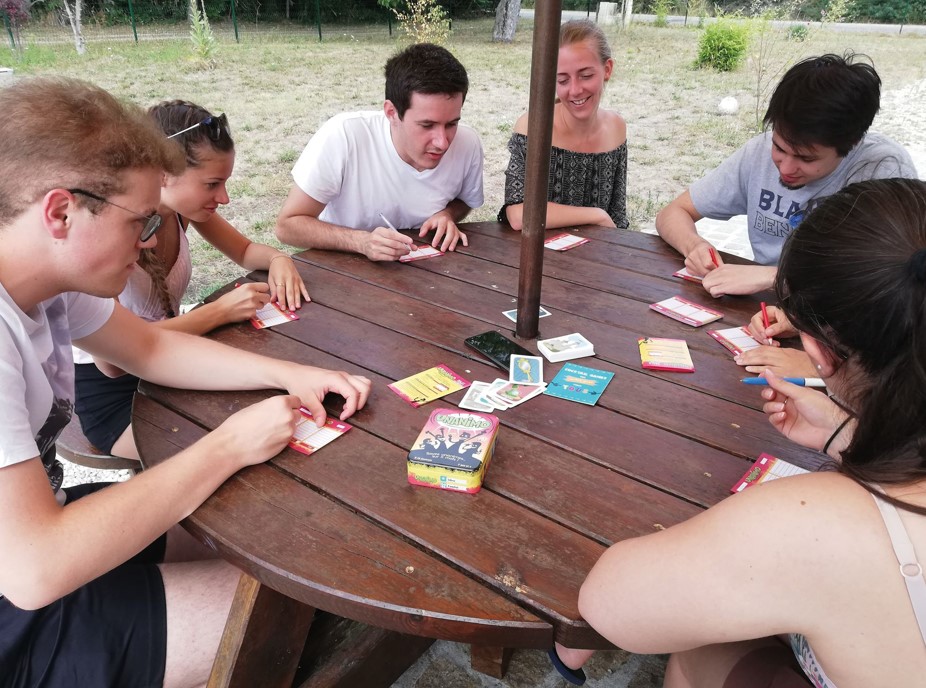 Unanimo jeu de plus de dix joueurs