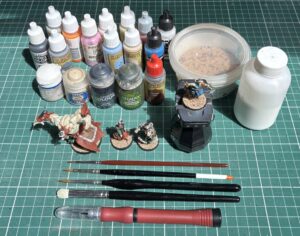 matériel peinture outils figurines