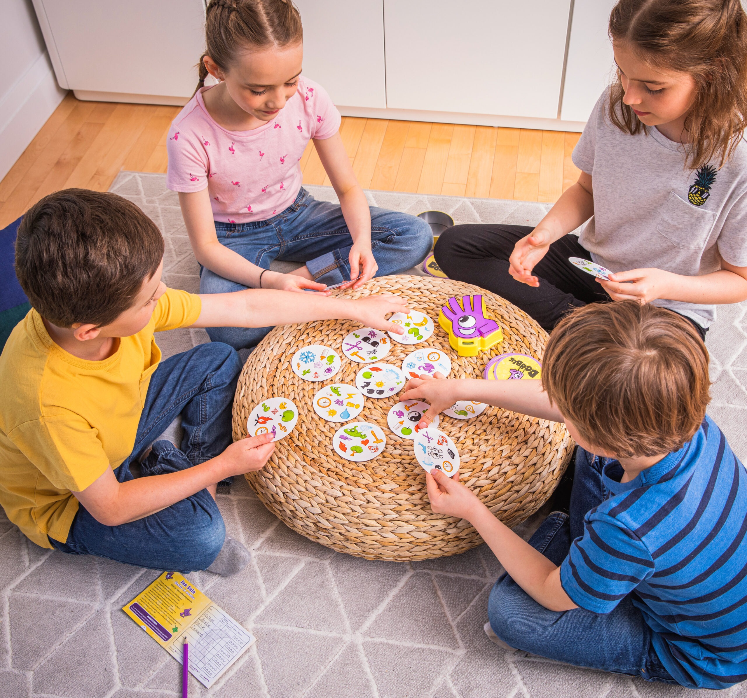 Dobble Chrono Board Game - Asmodee Italia